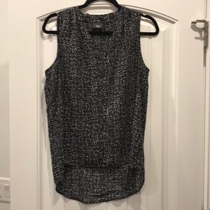 Mossimo Black & White Sleeveless Flowy Blouse
